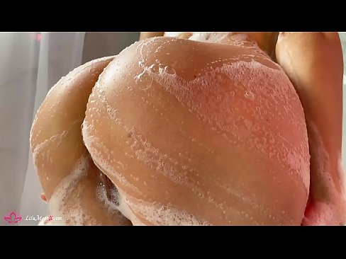 ❤️ Brunette o ipholla litho tsa botona kapa botšehali ho li khotsofatsa Pussy e nang le Vibrator ho ea ho Intense Orgasm in Shower ho rona st.pornburst.ru ️❤